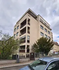 Spoluvlastnický podíl id. 1/2 Byt Praha-Nusle