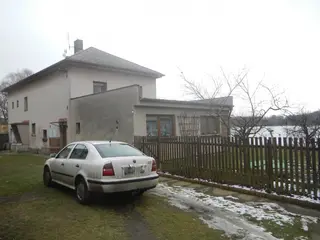 Spoluvlastnický podíl id. 1/2 k RD s garáží a zahradou, Habry