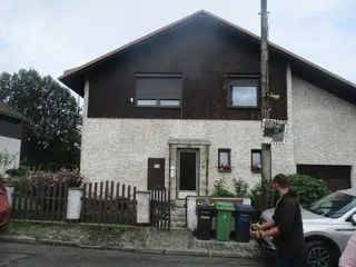 Spoluvlastnický podíl ve výši id. 1/2 na RD Horní Radechová a id. 2/24 na pozemku  Nesvačily u Bystřice    