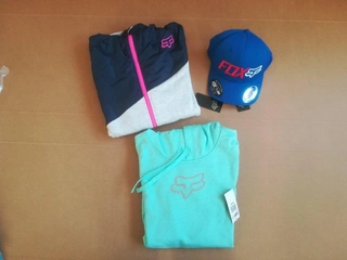 Sportovní vybavení streetwear - Unique Customer Zone s.r.o.. Vrchlabí
