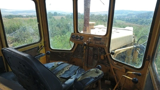 Stavební stroj DOZER T130