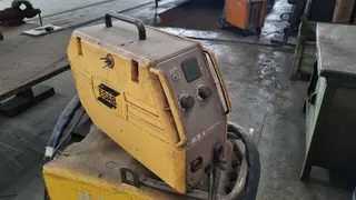 PŽSK 124. Svářečka ESAB LAX 380W / MEK 4