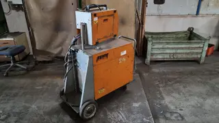 PŽSK 123. Svářečka REHM Mg/Mag Megaplus 500V