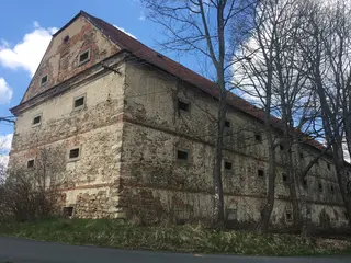 Sýpka Červený Hrádek u Bečvár, okres Kolín