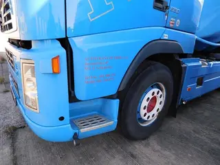 Tahač návěsů VOLVO 2 - AUTOTRANS PETROL s.r.o.