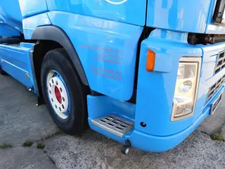 Tahač návěsů VOLVO 2 - AUTOTRANS PETROL s.r.o.