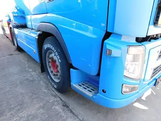 Tahač návěsů VOLVO - AUTOTRANS PETROL s.r.o.