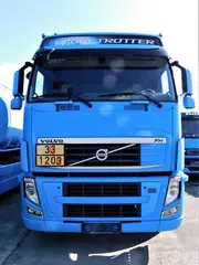 Tahač návěsů VOLVO - AUTOTRANS PETROL s.r.o.