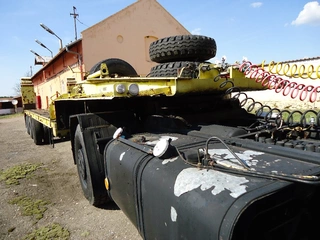 TATRA T815 tahač návěsů+Návěs speciální podvalníkový