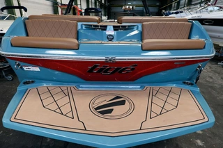 JS 01 Tigé Z3 motorový člun