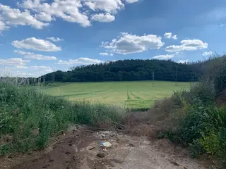 Pozemky Tišnov - aukce 4: zemědělská půda 1.589m2, spoluvlastnický podíl id.1/24 k p.č. 2493/312