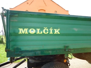 Traktorový sklápěcí přívěs