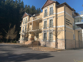 Internátní škola Starodávná tradice, Karlovy Vary