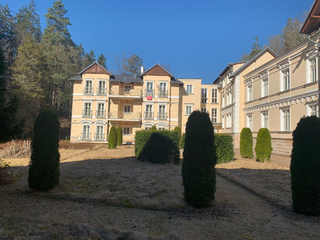 Internátní škola Starodávná tradice, Karlovy Vary