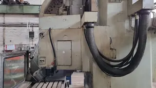 Moneta 01. UNIVERZÁLNÍ FRÉZOVACÍ STROJ FCQV63
