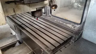 Moneta 01. UNIVERZÁLNÍ FRÉZOVACÍ STROJ FCQV63