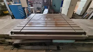 Moneta 02. UNIVERZÁLNÍ HORIZONTÁLNÍ CNC VYVRTÁVACÍ STROJ WHN 13