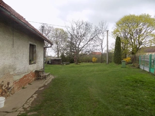 UPUŠTENO !!! 1/4 RD + pozemky - Skuhrov pod Brdy, Trhové Dušníky, Nesvačily u Berouna