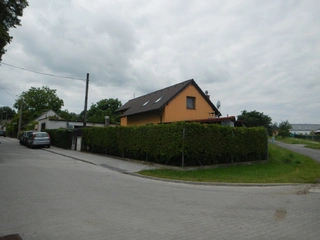 UPUŠTĚNO-JM:id.1/6 RD Lázně Toušeň, okr. Praha-východ