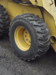 UPUŠTĚNO !!! Kolový nakladač John Deere 270