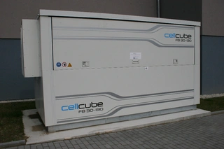 upuštěno - malý akumulátor GILDEMEISTER CellCube FB 30-130 kW