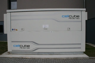 upuštěno - malý akumulátor GILDEMEISTER CellCube FB 30-130 kW