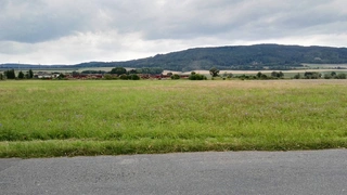 UPUŠTĚNO. Pozemek Chornice
