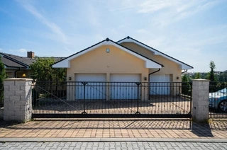 Nadstandardně řešený rodinný dům v obci Dobříš, okr. Příbram