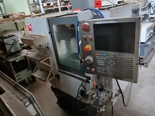 INTORA 03. Vertikální obráběcí centrum s příslušenstvím HAAS Mini Mill