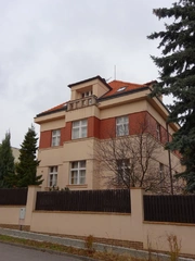 vila Praha Dejvice