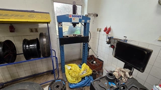 Vybavení autoservisu 