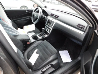 Volkswagen 3C Passat Variant kombi 2