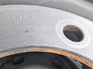 VŘ ČEZ Pneu Pirelli MG01 265/70 R19.5 143/141 (vhodná pro vozidlo Iveco 4x4 – 7.0 t kategorie N2G)
