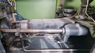 LAM 04 Vstřikovací lis DEMAG 1000-430