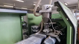 LAM 04 Vstřikovací lis DEMAG 1000-430