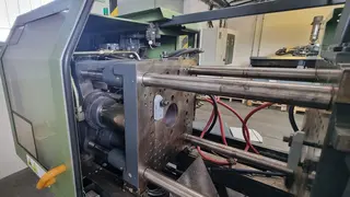 LAM 04 Vstřikovací lis DEMAG 500-200