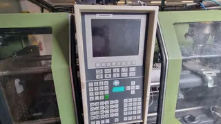 LAM 04 Vstřikovací lis DEMAG 500-200