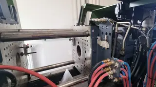 LAM 04 Vstřikovací lis DEMAG 500-200
