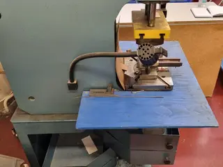 Styl Plzeň 12. Vysekávací lis hydraulický CUPS 6,3