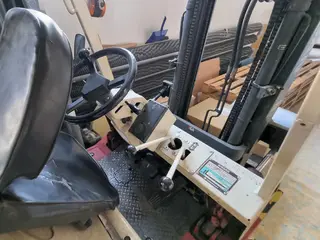 TAROTEX 02 Vysokozdvižný vozík NISSAN