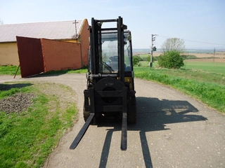 VZV Caterpillar 2