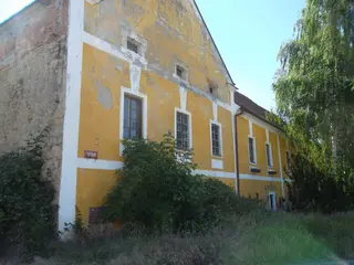 Zámek Bezno, okres Mladá Boleslav