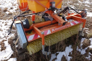 Zametací kartáč typ KMM 1550 UZ