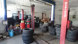 Zařízení autoservisu vč. sklad. zásob SOME AUTO s.r.o. -