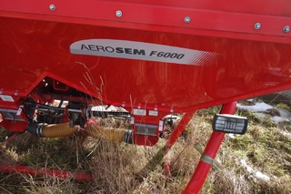 Zemědělský stroj AEROSEM F 6000