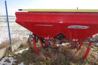 Zemědělský stroj AEROSEM F 6000
