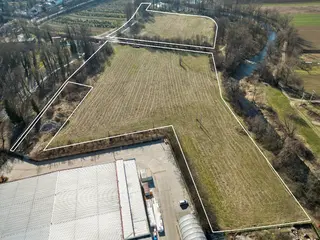 Zemědělské pozemky Ivančice - Alexovice, dlužník LANATEX, a.s.