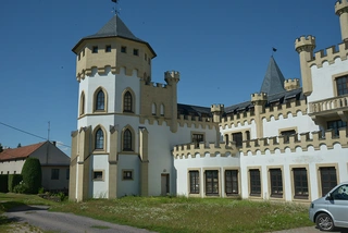 D2 Znojmo 2K - Neogotický zámek s projektem na hotel, restaurace a wellness 